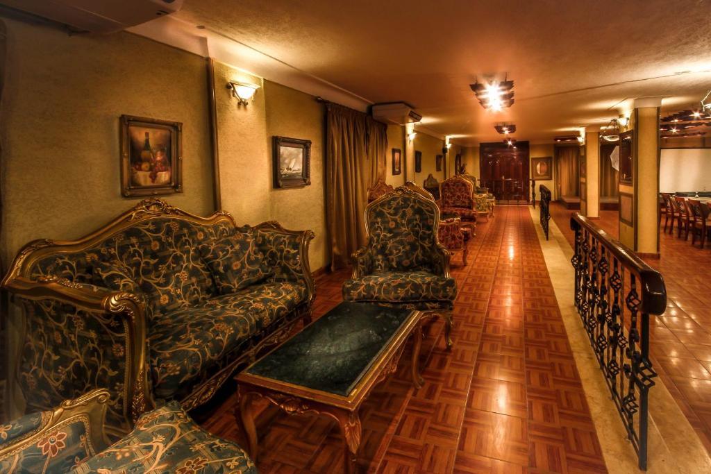 Adham Compound Hotel Koning Mariout Buitenkant foto