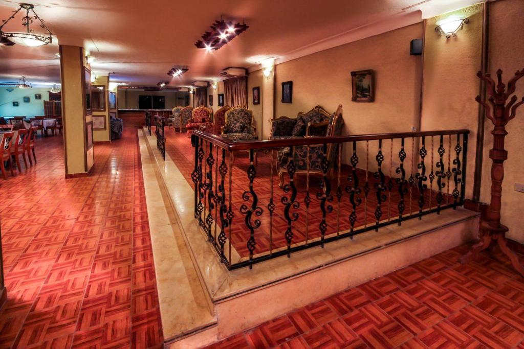 Adham Compound Hotel Koning Mariout Buitenkant foto